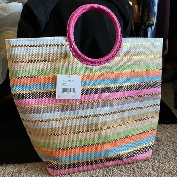 Adorable Shiraleah Amelia Tote in pink. - Picture 2 of 16